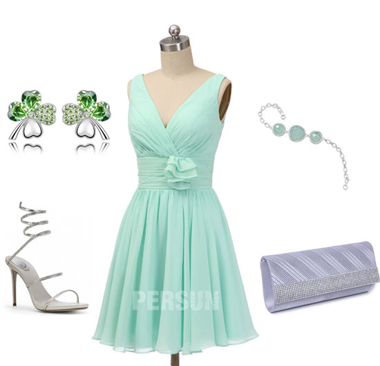 accessoires pour une robe verte d'eau